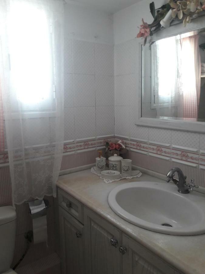 4Epoxes Apartment Tinos Bagian luar foto