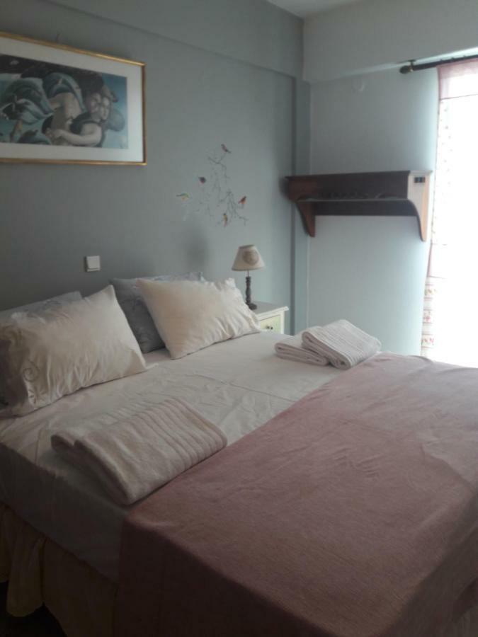 4Epoxes Apartment Tinos Bagian luar foto